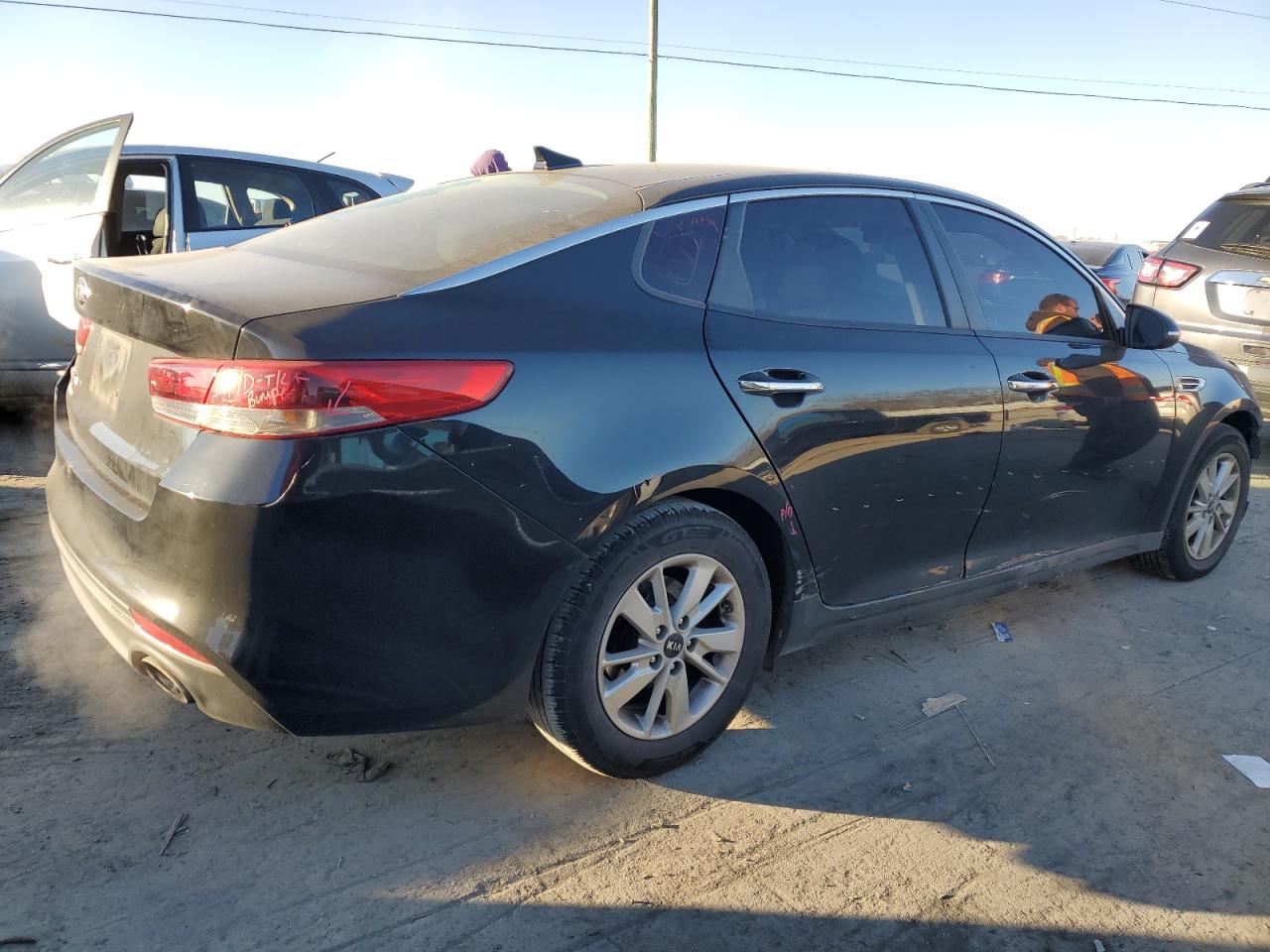 KNAGT4L36G5105347 2016 Kia Optima Lx