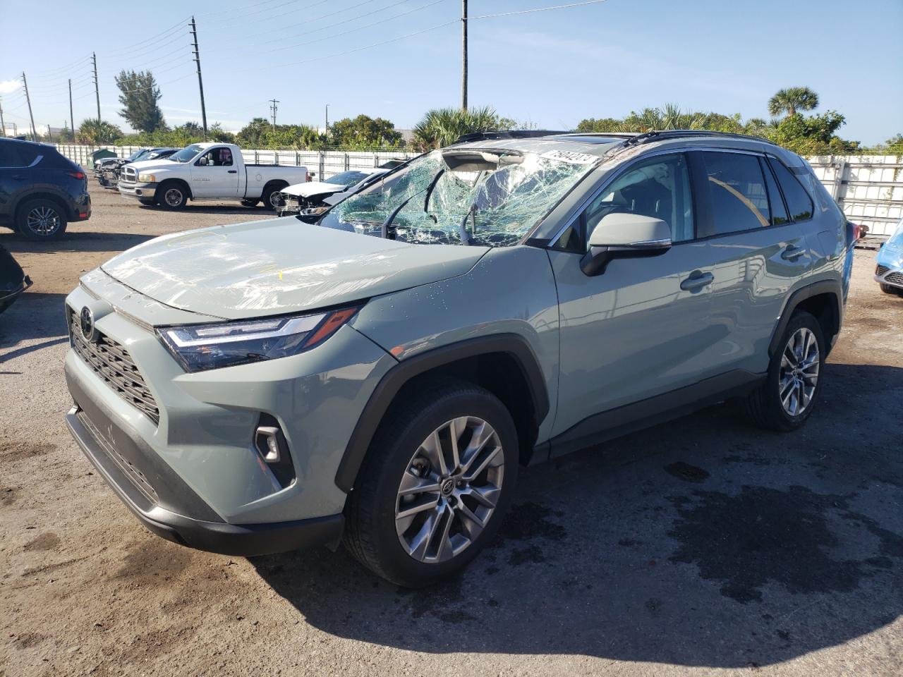 2022 Toyota Rav4 Xle Premium vin: 2T3C1RFV9NW218989