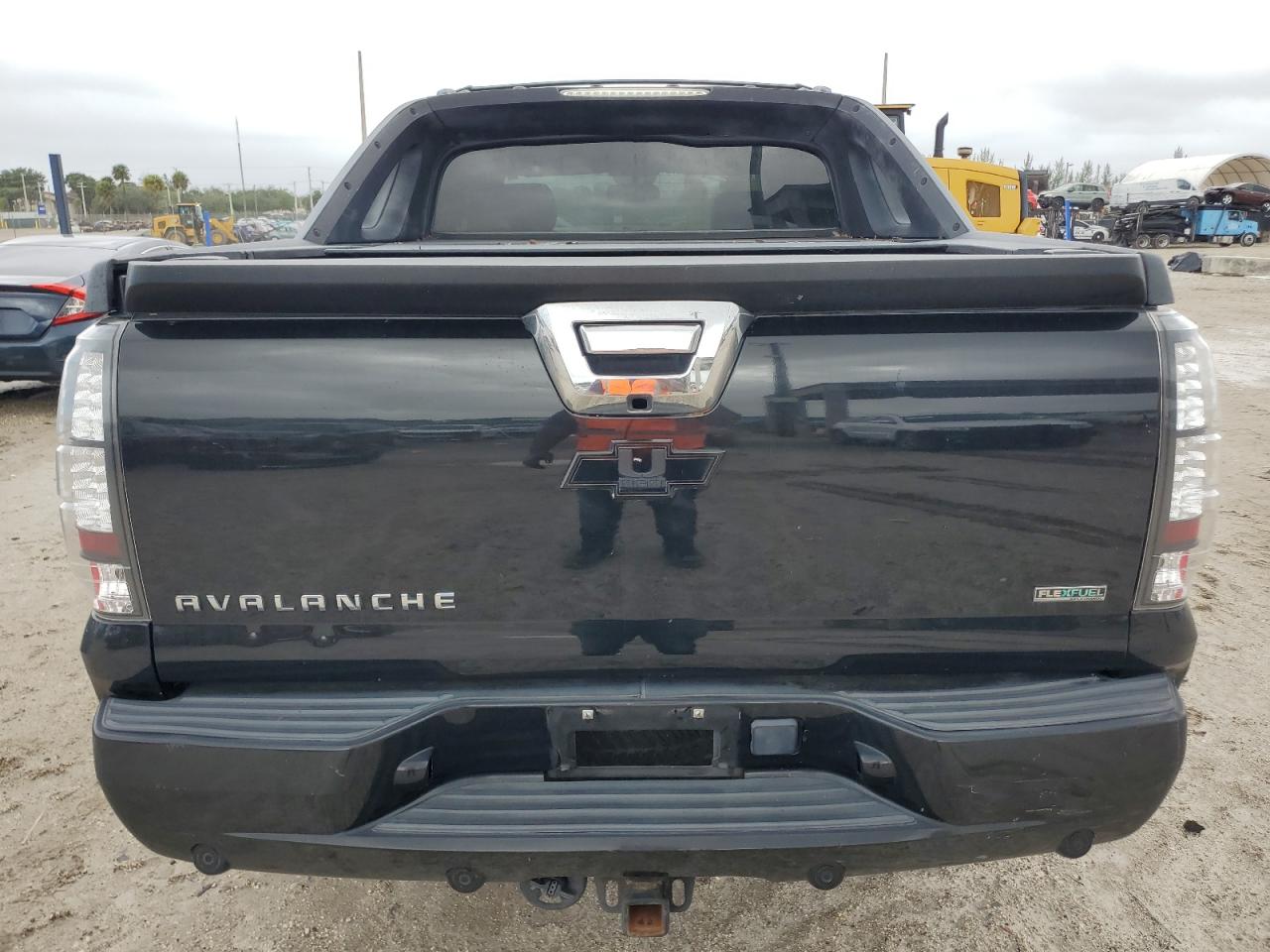 3GNMCFE05BG121584 2011 Chevrolet Avalanche Lt 3GNMCFE05BG121584 2011 Chevrolet Avalanche Lt