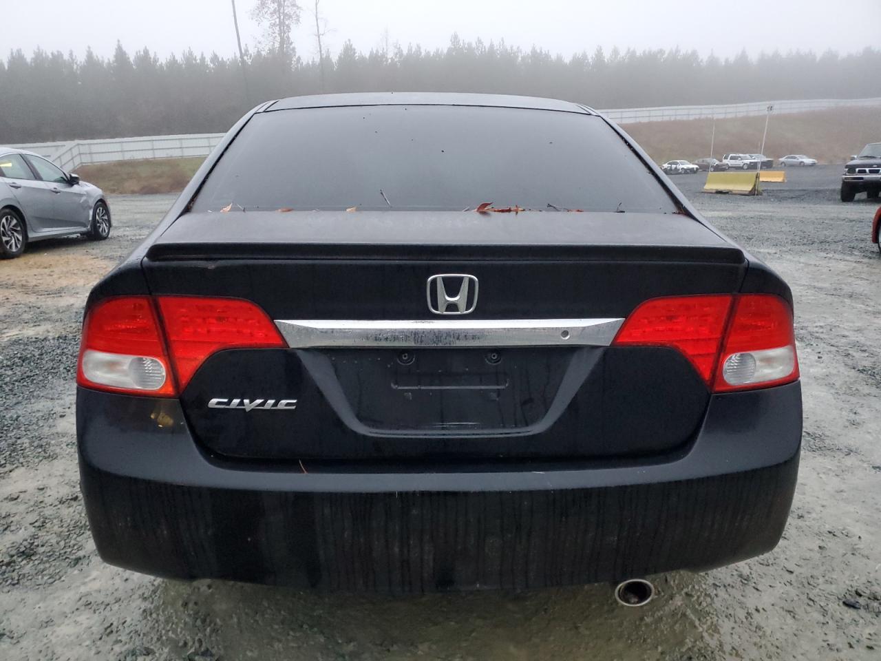 2HGFA1F63BH527328 2011 Honda Civic Lx-S