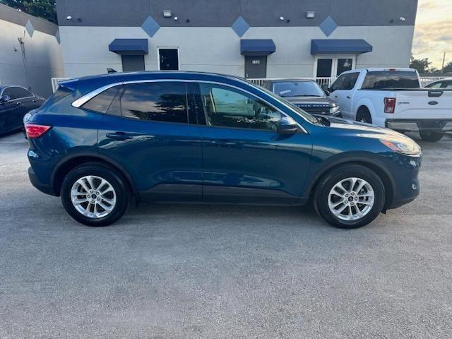 1FMCU0G69LUA24561 Ford ESCAPE SE