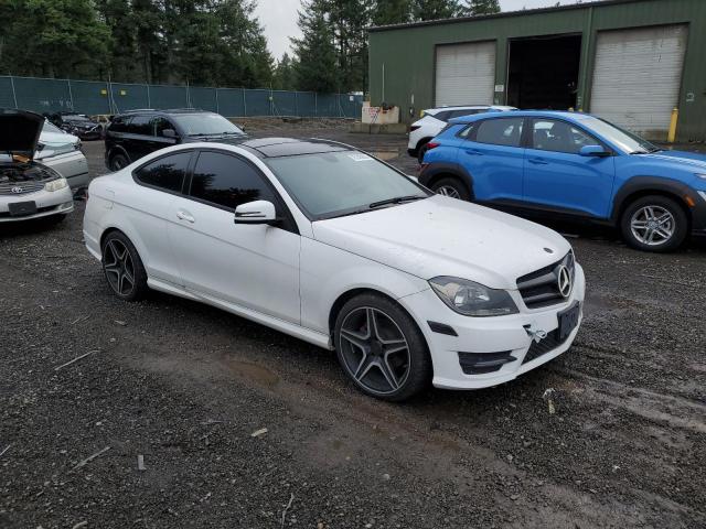 WDDGJ4HB9FG369342 Mercedes-Benz C 250