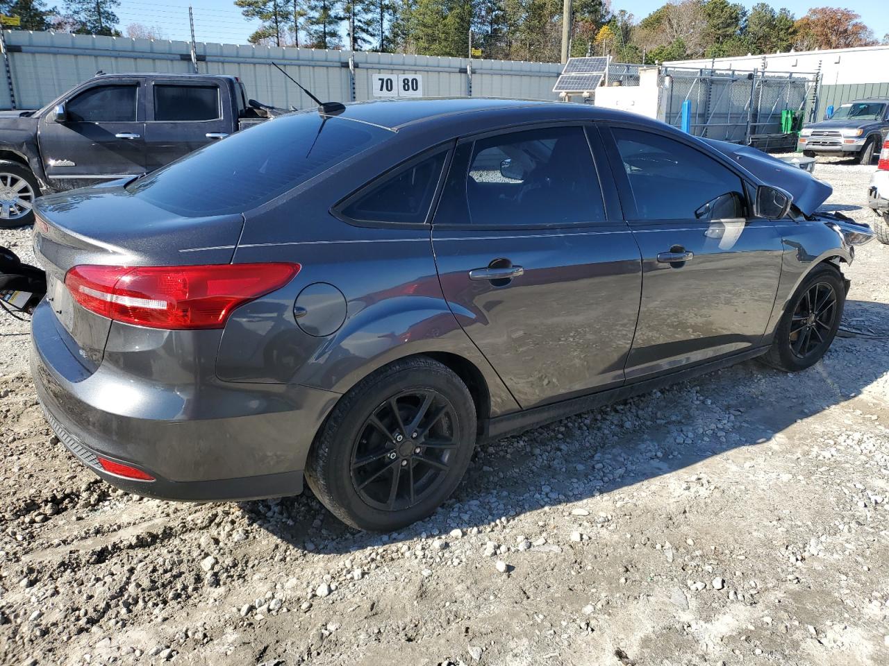 1FADP3F25JL226399 2018 Ford Focus Se