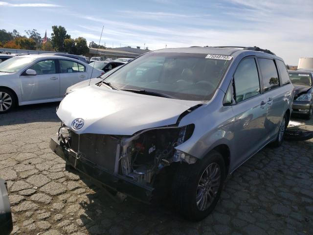 2012 Toyota Sienna XLE