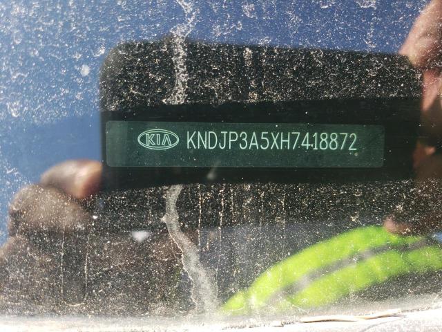 2017 KIA SOUL + - KNDJP3A5XH7418872