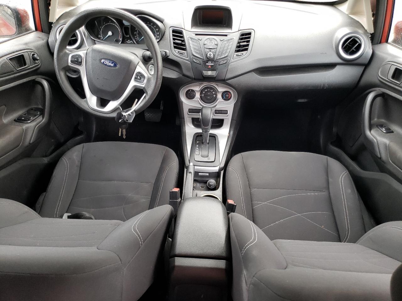 3FADP4BJ0JM133727 2018 Ford Fiesta Se