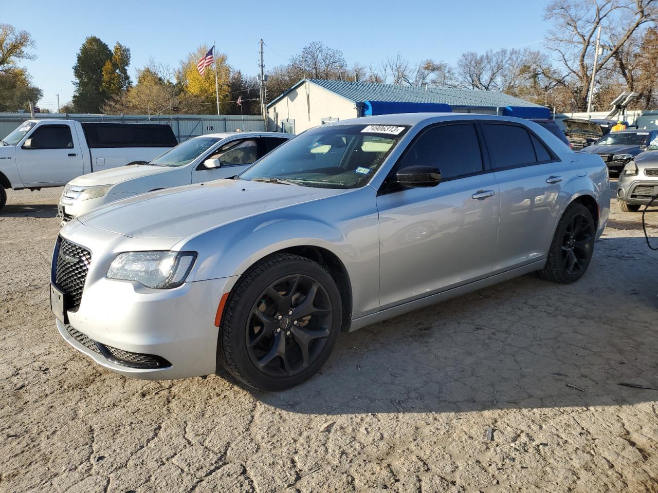 2C3CCAAG9MH****** Salvage and Wrecked 2021 Chrysler 300 in KS - Wichita