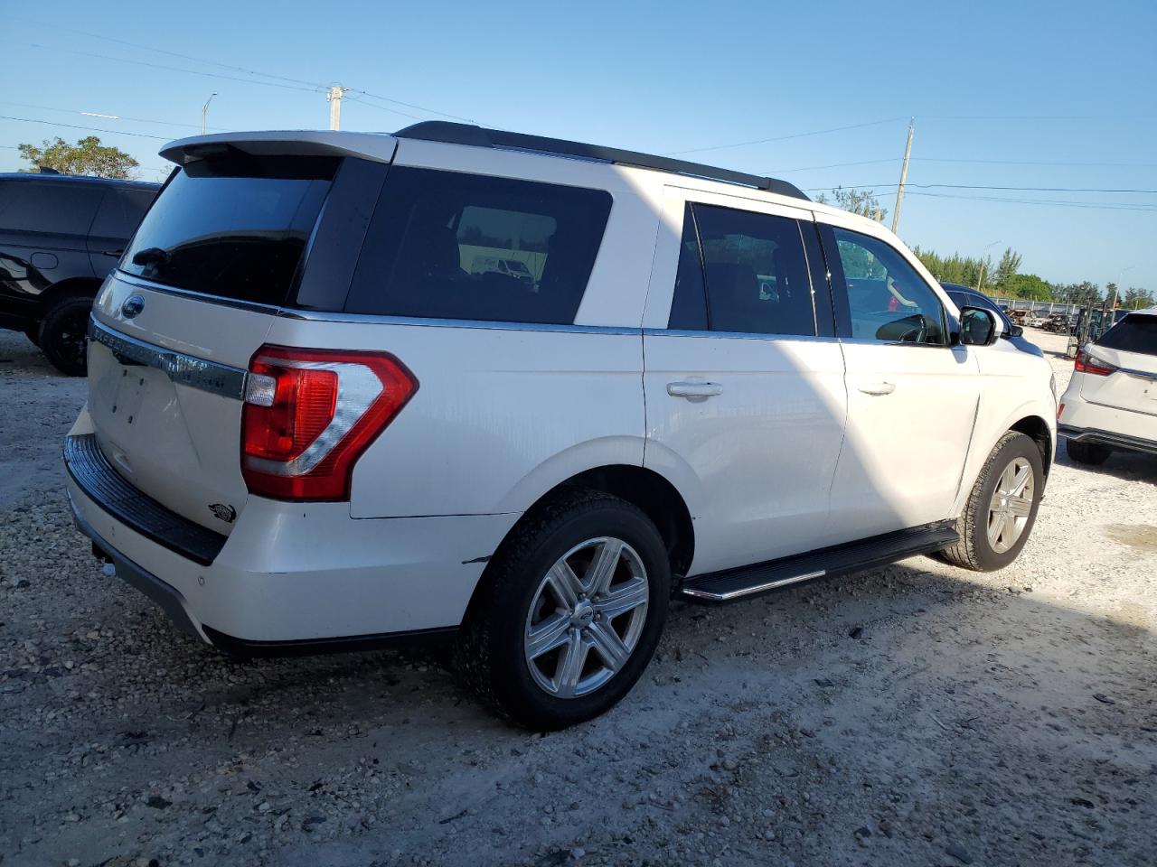 2018 Ford Expedition Xlt vin: 1FMJU1HT8JEA02205