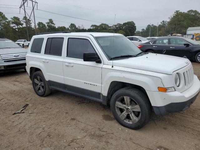 1C4NJRFB7GD613980 Jeep Patriot Latitude