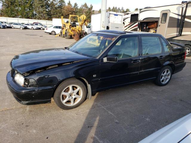 2000 Volvo S70 Base