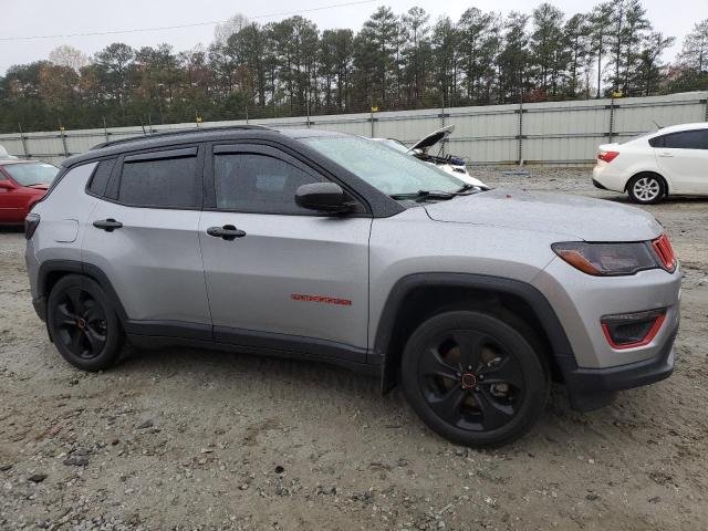 Vin: 3c4njcbb8jt327561, lot: 77090353, jeep compass latitude 20184