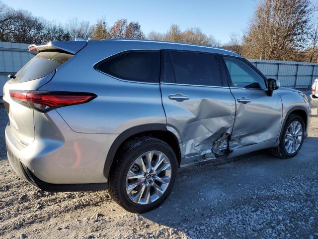 VIN 5TDYZRAH9LS005698 2020 Toyota Highlander, Limited no.3