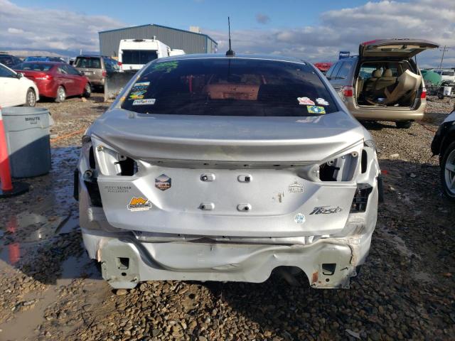 FORD FIESTA 2017 Сріблястий