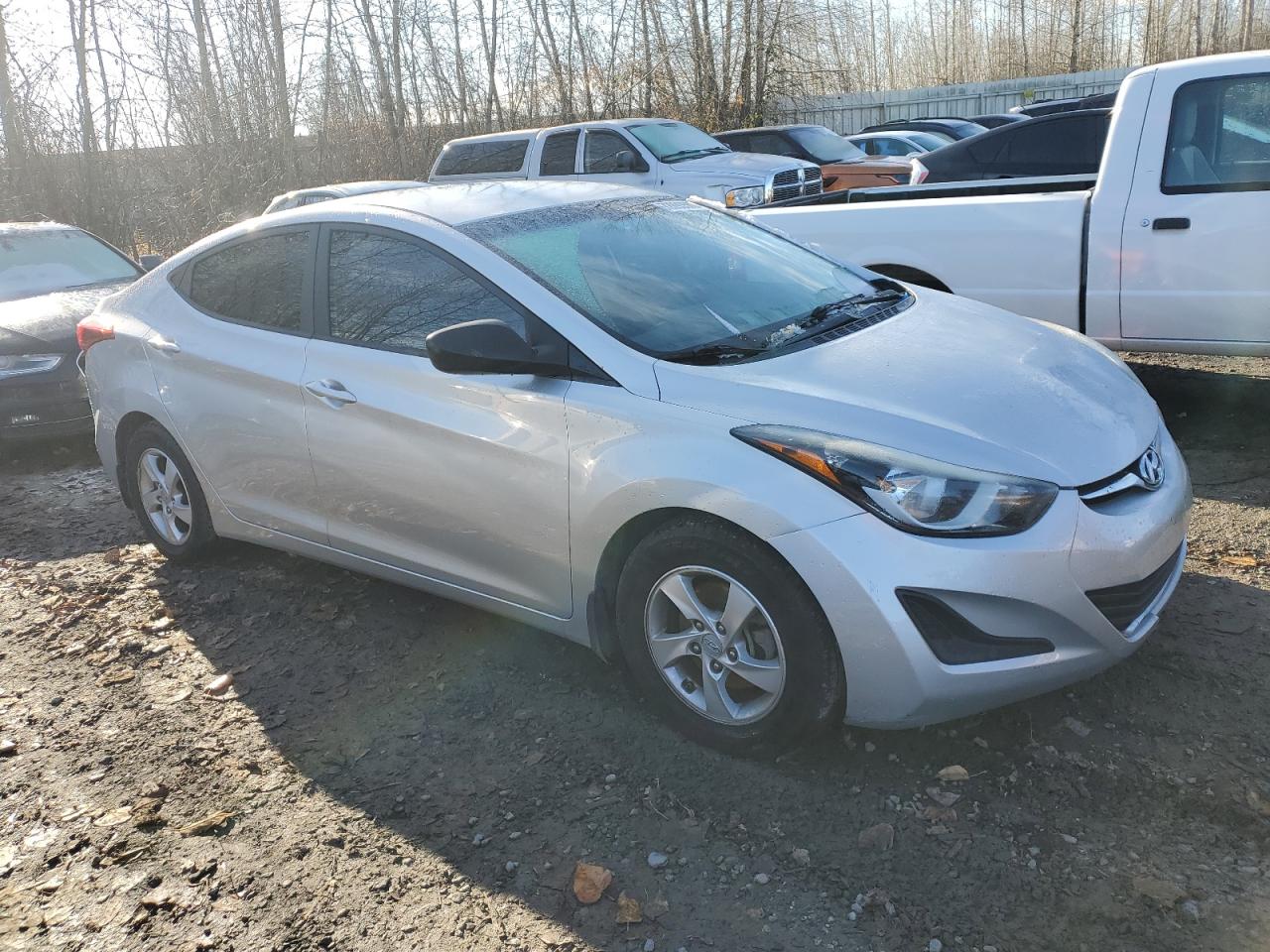 5NPDH4AE0FH609726 2015 Hyundai Elantra Se