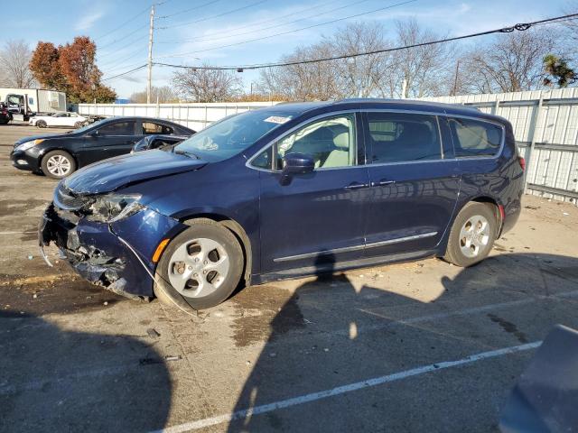 2017 Chrysler Pacifica Touring L Plus