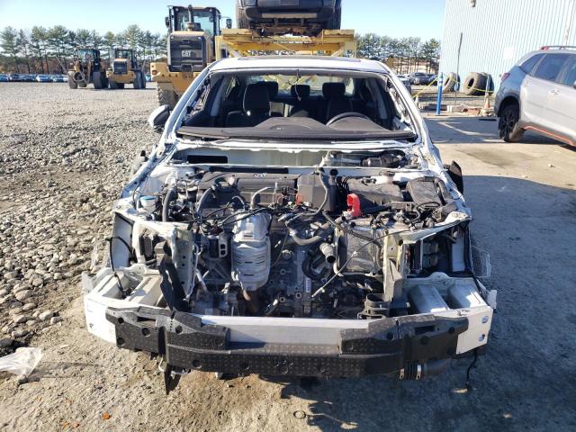 19UDE2F78KA012964 Acura ILX PREMIU 5