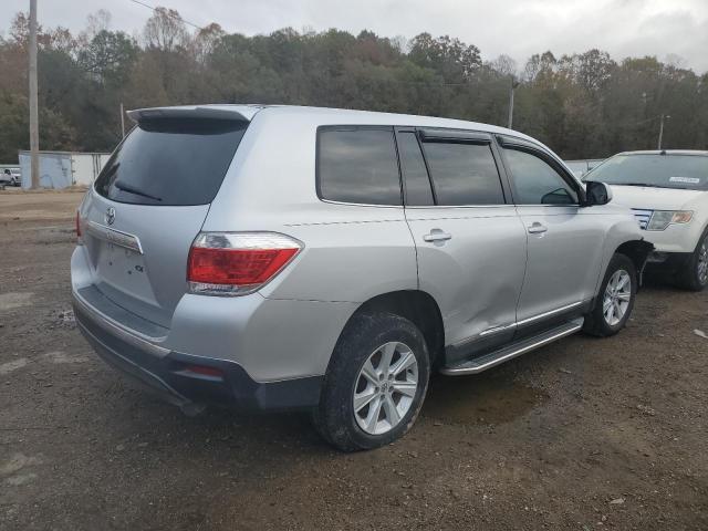 VIN 5TDZA3EH7DS045055 2013 Toyota Highlander, Base no.3