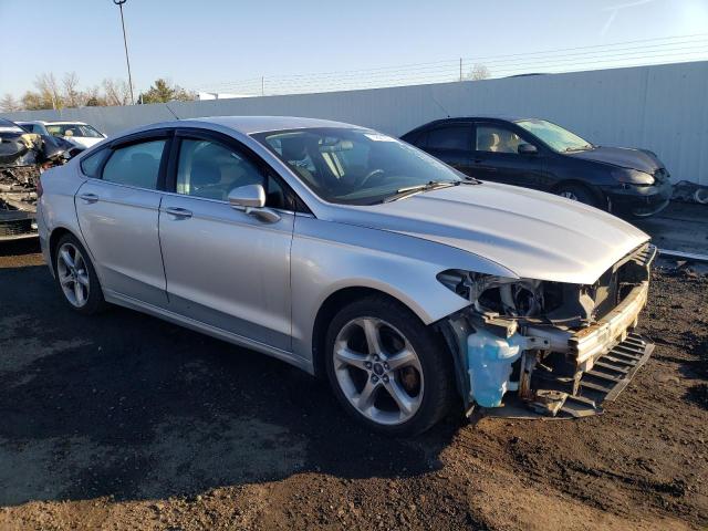 1FA6P0H7XE5400705 Ford FUSION SE