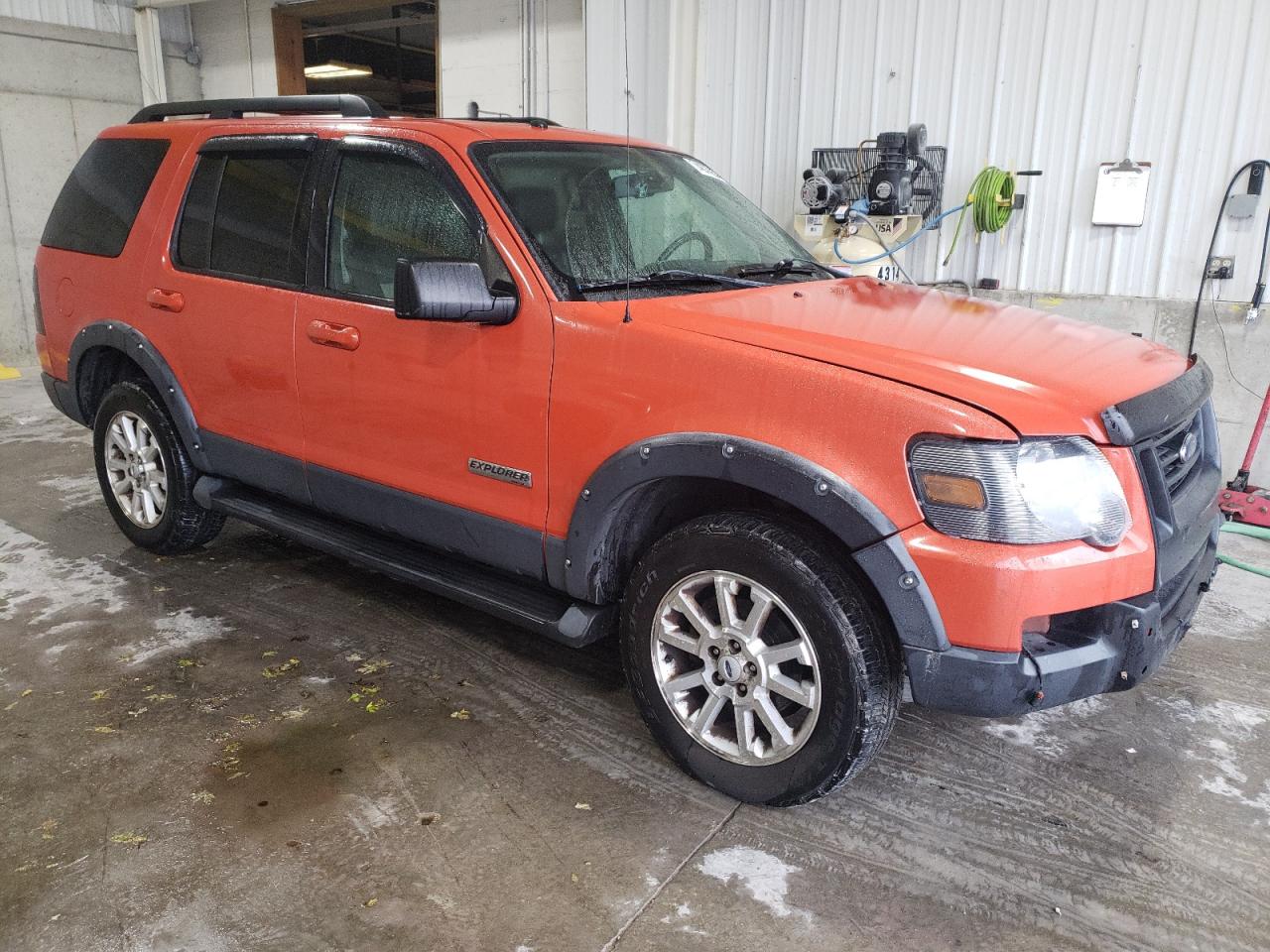 1FMEU73E98UA02064 2008 Ford Explorer Xlt