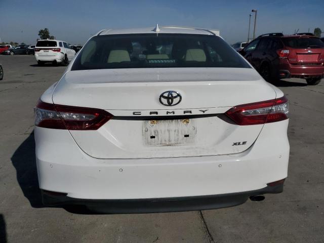 4T1B11HK8JU049342 | 2018 TOYOTA CAMRY L