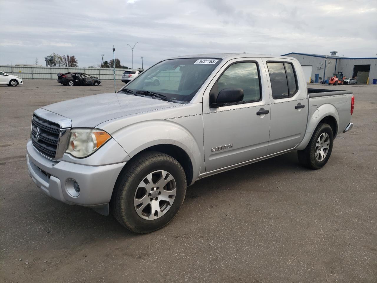 Suzuki Equator Crew Cab