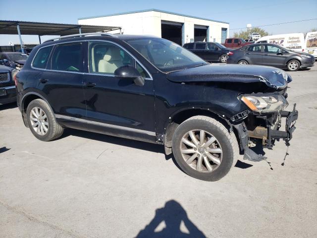 Паркетники VOLKSWAGEN TOUAREG 2012 Чорний