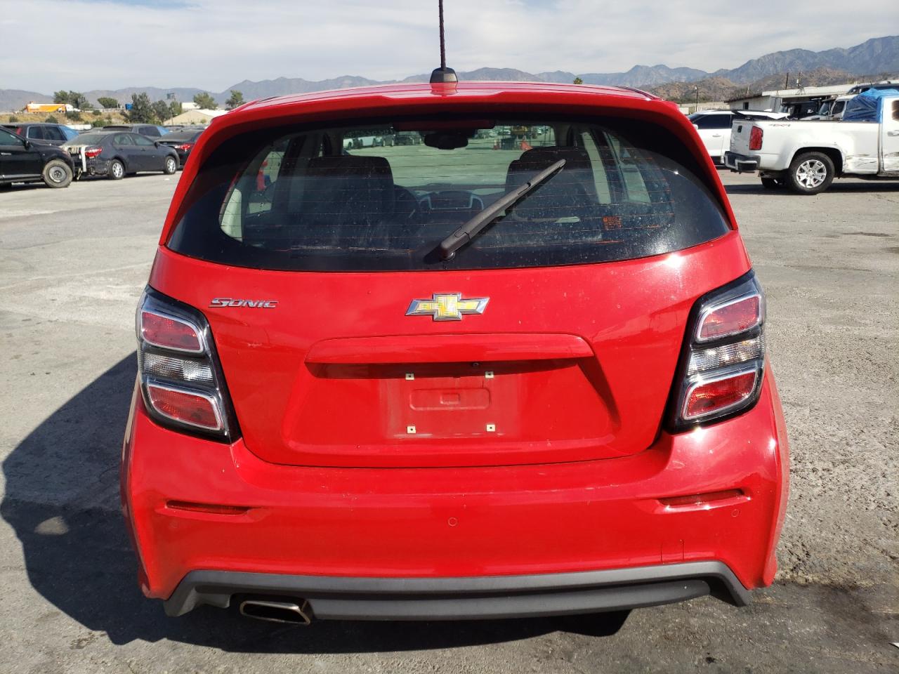 2020 Chevrolet Sonic vin: 1G1JG6SB1L4136841