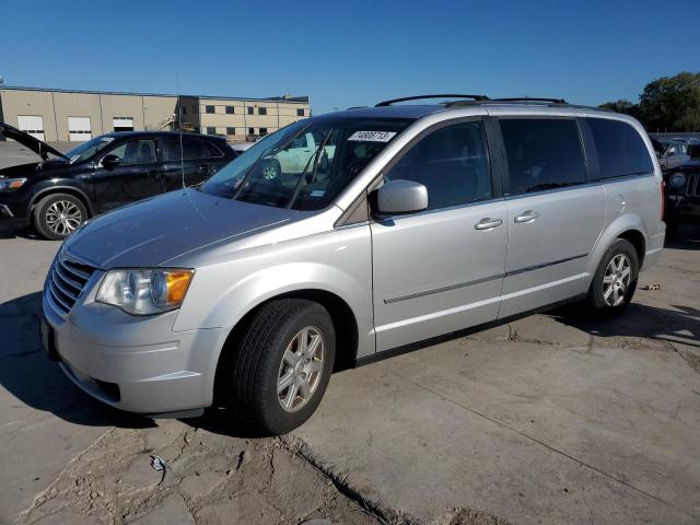 2010 Chrysler Town & Country Touring