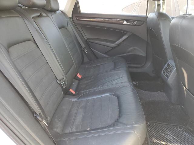 VOLKSWAGEN PASSAT 2014 Білий