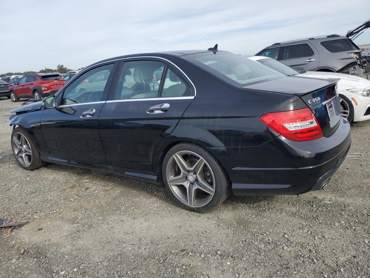 2014 Mercedes-Benz C 350 vin: WDDGF5HBXEG196016