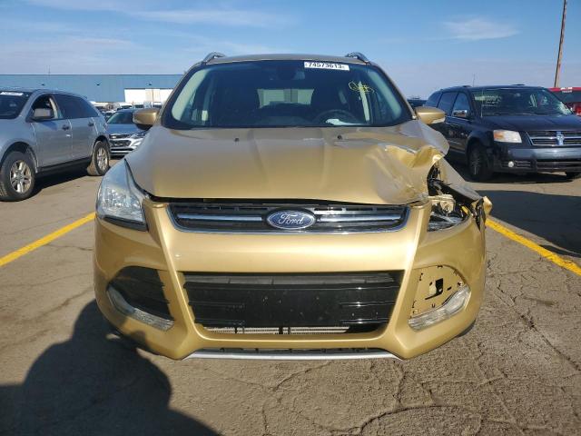 1FMCU0J9XEUC91701 Ford Escape Titanium