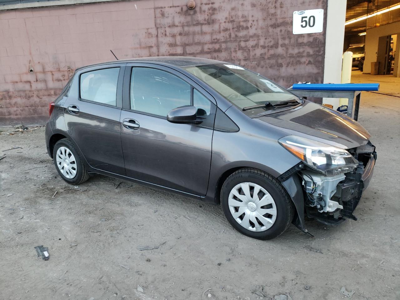 VNKKTUD37HA083872 2017 Toyota Yaris L