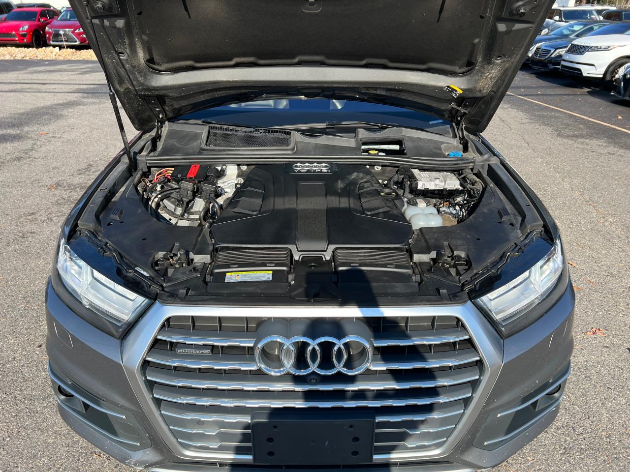 WA1LAAF74JD003122 2018 Audi Q7 Premium Plus