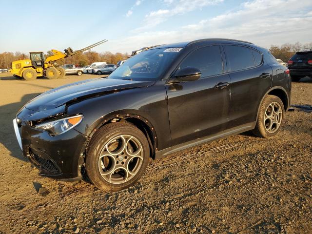 2018 Alfa Romeo Stelvio Sport