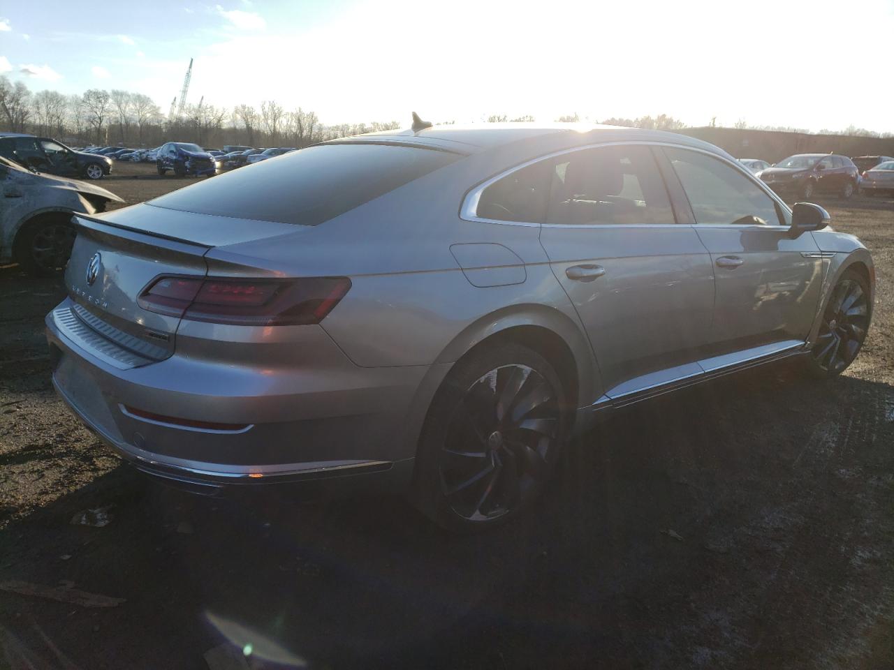 WVWSR7AN4KE028245 2019 Volkswagen Arteon Sel