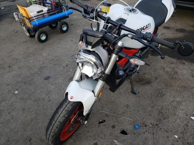 2016 DUCATI MONSTER 82 - ZDM1RBTS8GB020955