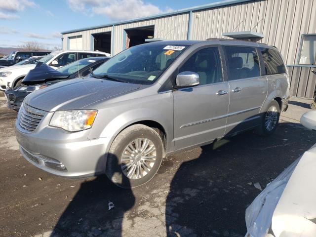 2015 Chrysler Town & Country Touring-L