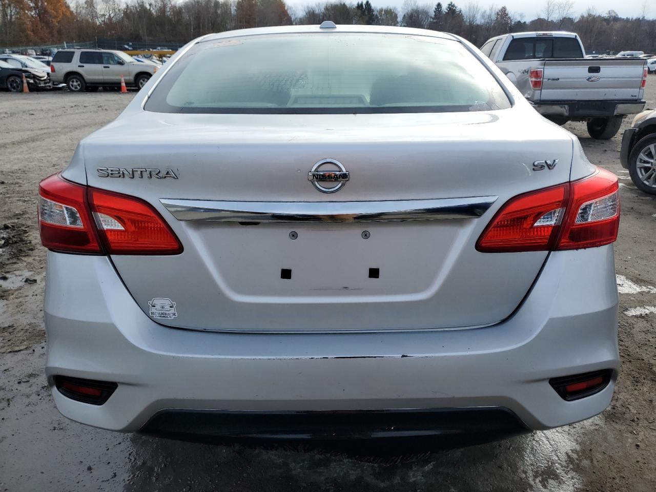 2019 Nissan Sentra S vin: 3N1AB7AP1KY372283