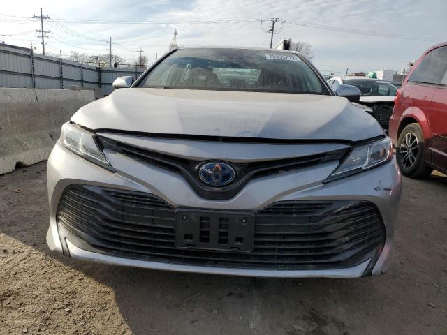 VIN 4T1B31HK2KU005574 2019 Toyota Camry, LE no.5