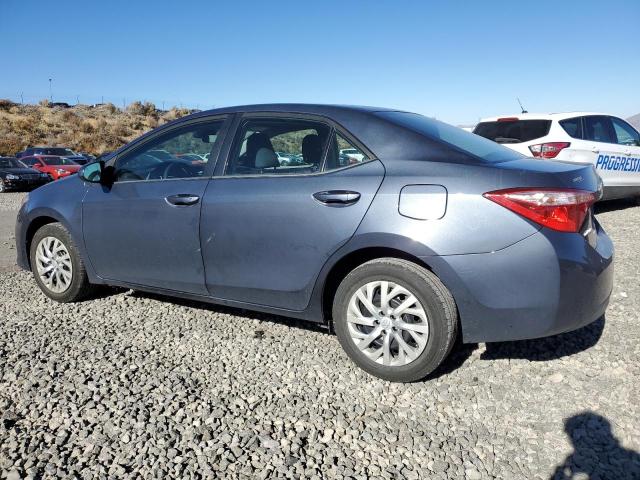 Седани TOYOTA COROLLA 2017 Сірий