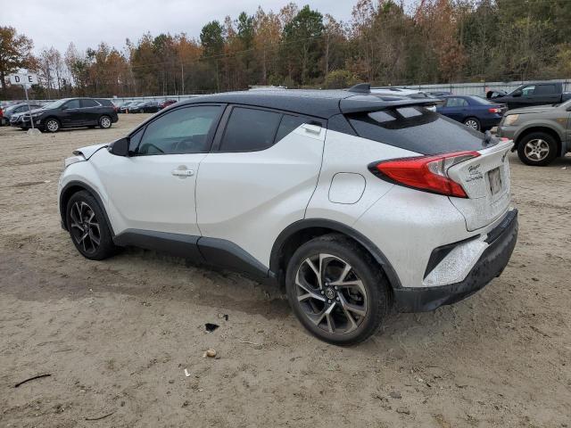 NMTKHMBX0KR084564 Toyota C-HR XLE 2