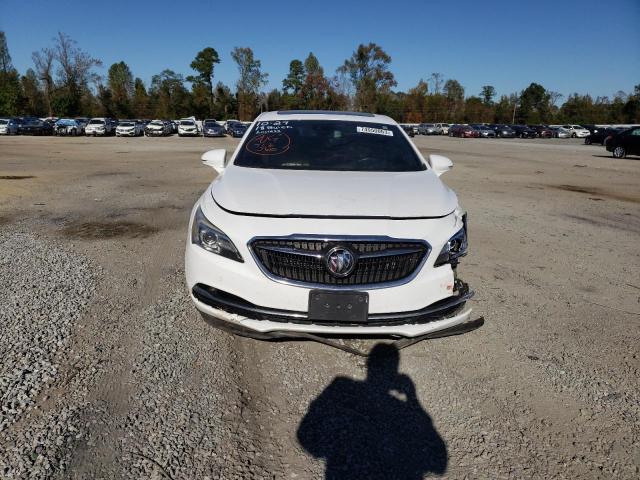  BUICK LACROSSE 2018 Білий