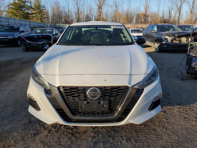 1N4BL4CV4KC130322 | 2019 Nissan altima sr