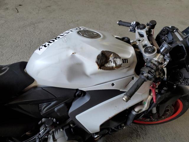 2023 DUCATI PANIGALE V ZDMHAATW4PB012483