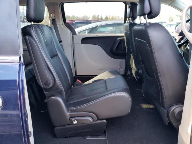 2015 CHRYSLER TOWN & COU - 2C4RC1BG3FR589509