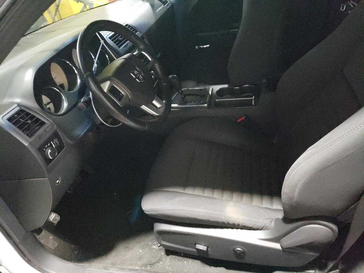 2C3CDYAG9CH134425 2012 Dodge Challenger Sxt