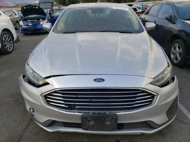 3FA6P0HDXKR134665 Ford Fusion SE 5