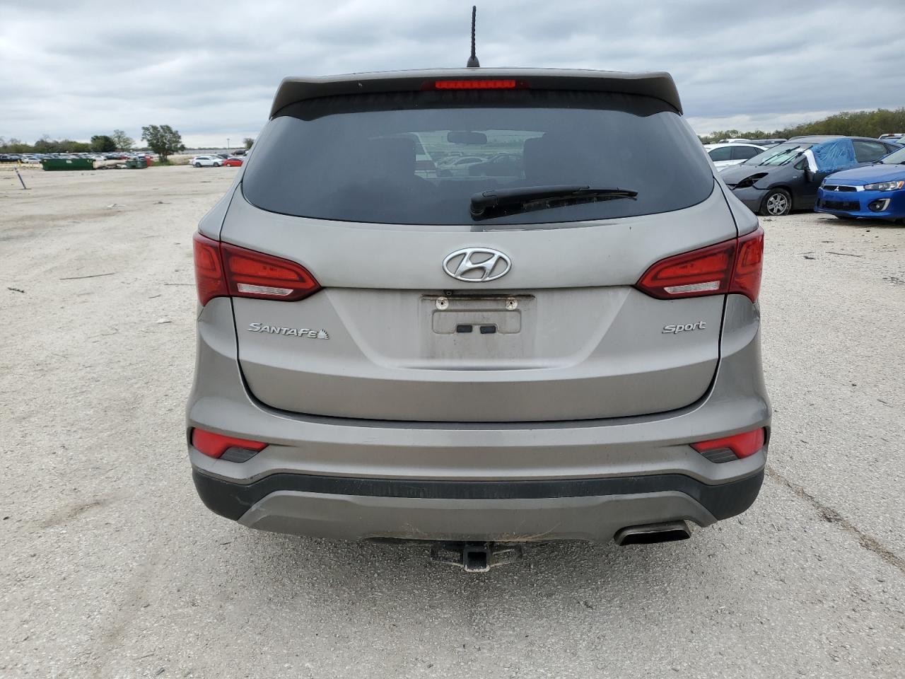 5XYZT3LB3JG572916 2018 Hyundai Santa Fe Sport