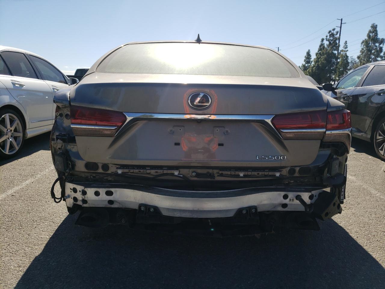 JTHB51FF9J5002294 2018 Lexus Ls 500 Base