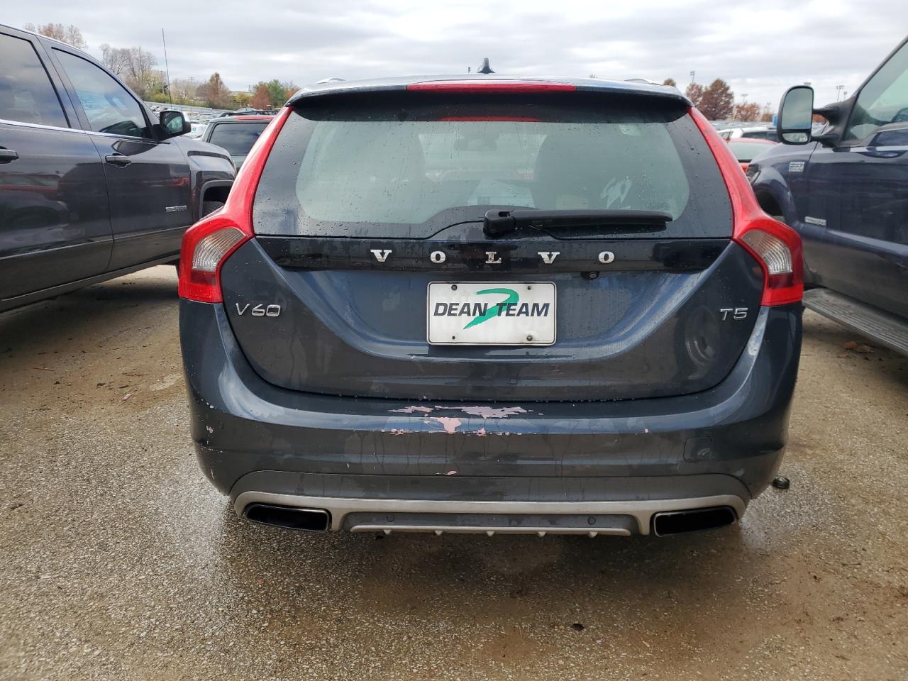 YV126MED2F1205858 2015 Volvo V60 Platinum